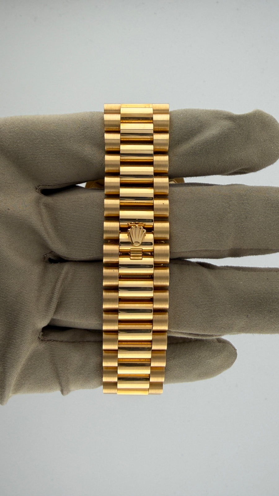 2019 Rolex Day-Date White Roman 228238 (Watch,Card,Wt & Box) - Image 5