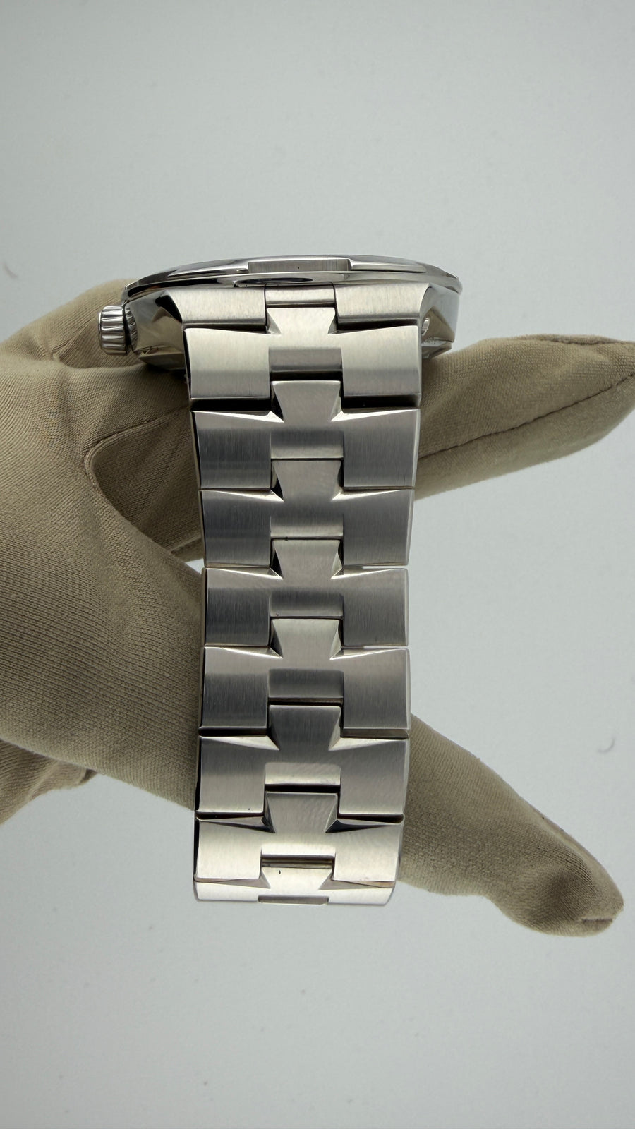 2020 Vacheron Constantin Overseas Blue Sunburst 4500V (Watch,Box,Card & Booklets) - Image 7