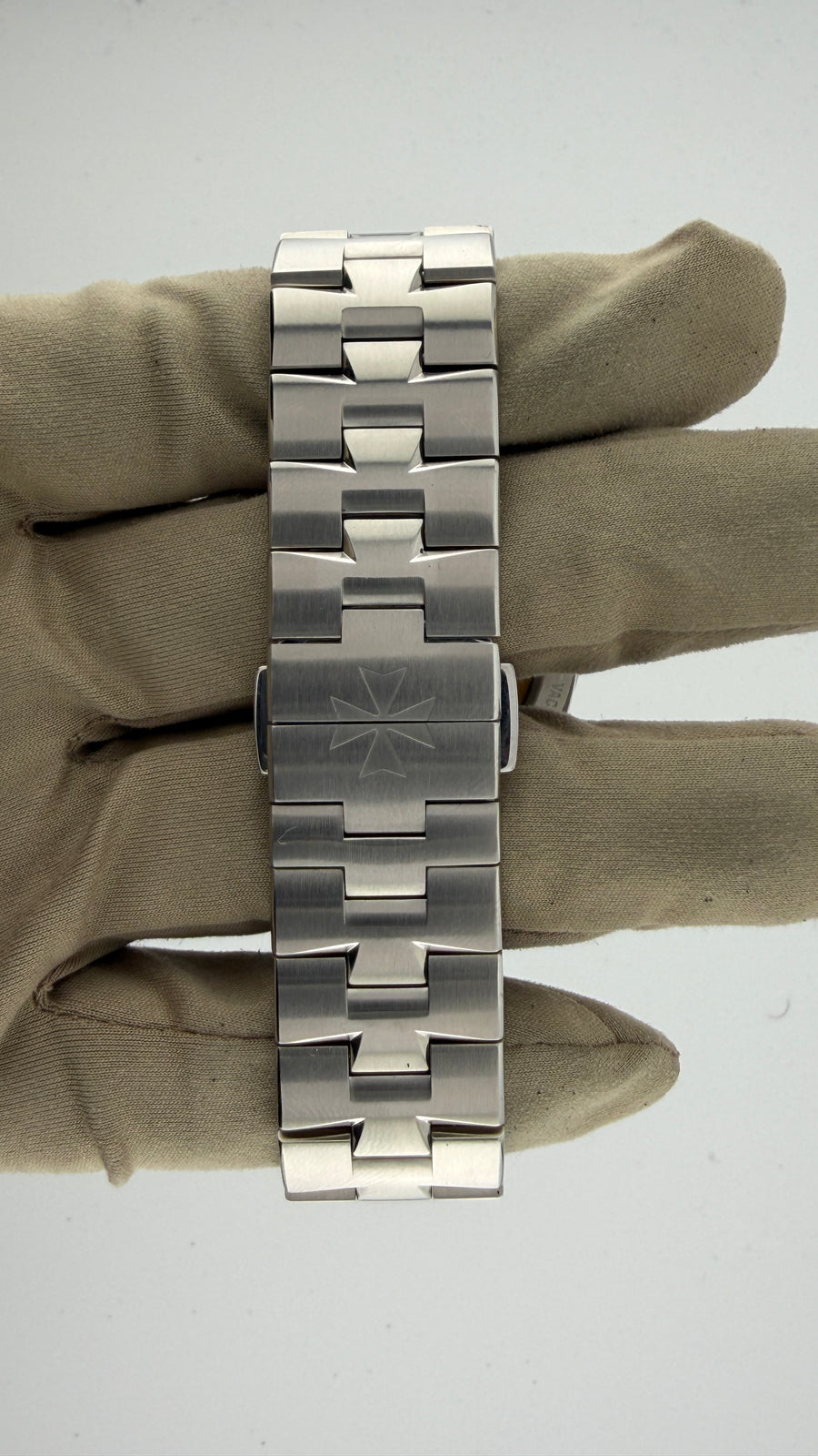2020 Vacheron Constantin Overseas Blue Sunburst 4500V (Watch,Box,Card & Booklets) - Image 5