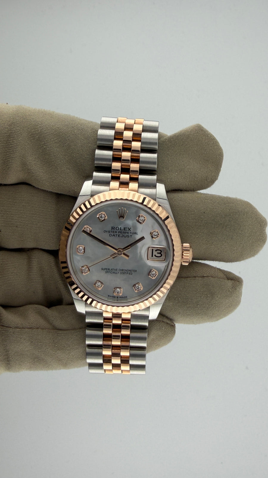 2023 Rolex Date-Just 26 Mother Of Pearl Diamond Dial 278271 (Watch,Box,Card & Booklets) - Image 2