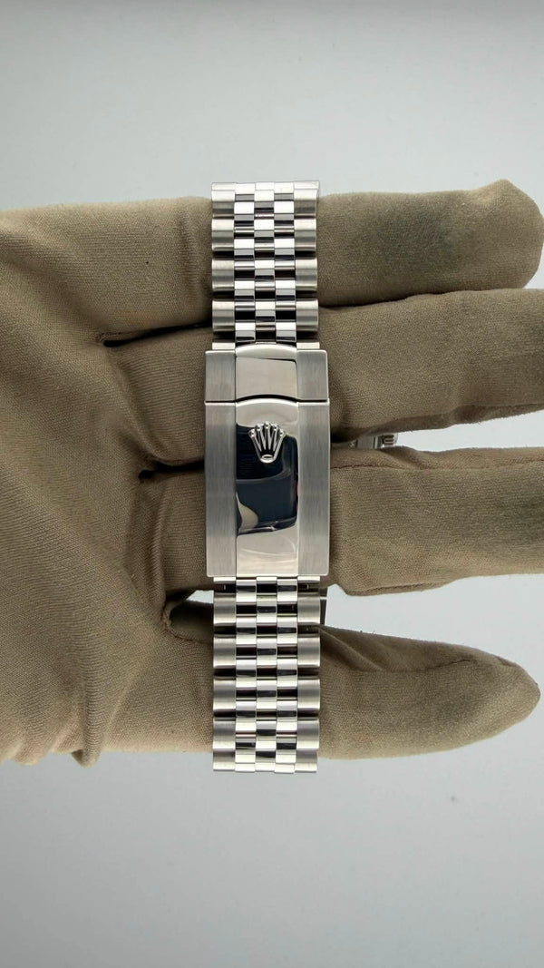 2026 Rolex Date-Just 41 White Roman Dial 126334 (Watch, Card, WT, Box & Booklets)