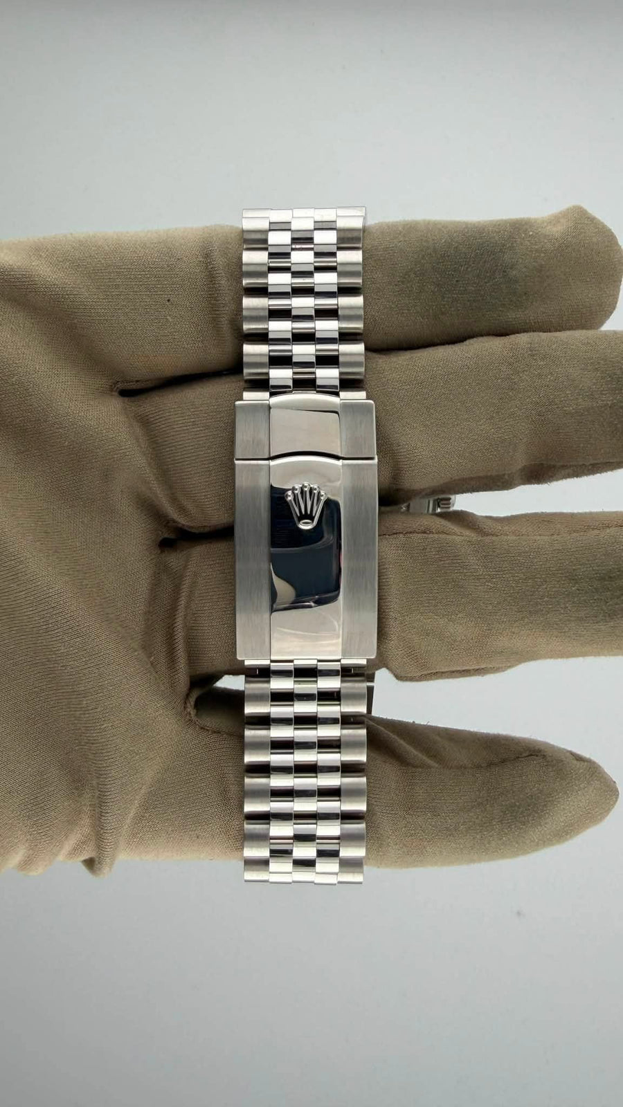 2026 Rolex Date-Just 41 White Roman Dial 126334 (Watch, Card, WT, Box & Booklets) - Image 2