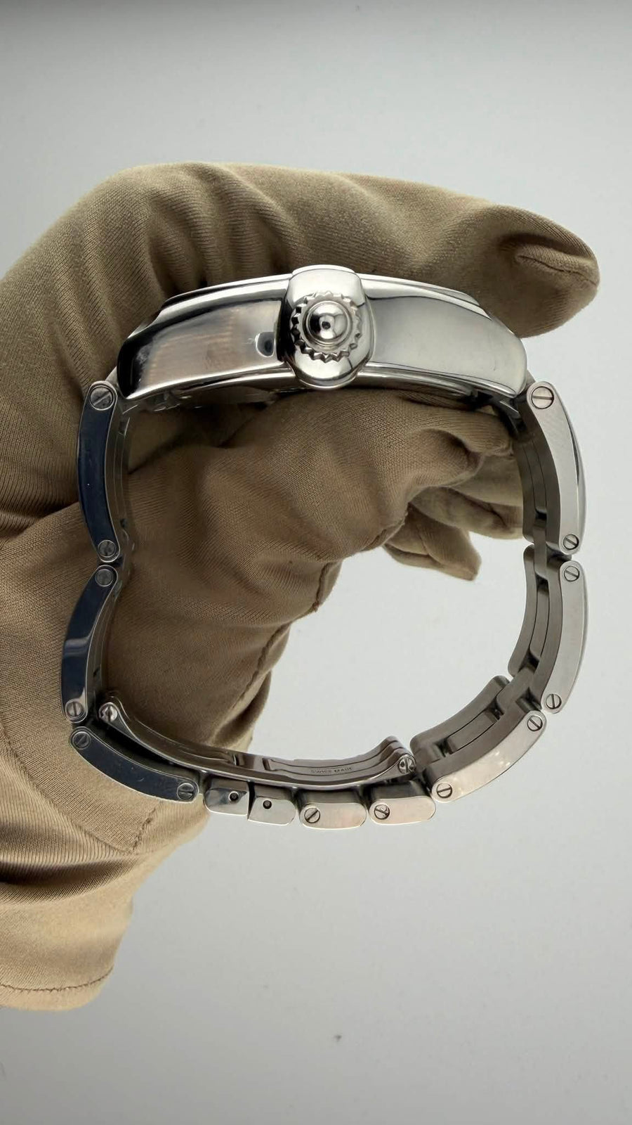 Cartier Roadster GMT XL W62032X6 (Watch Only) - Image 9