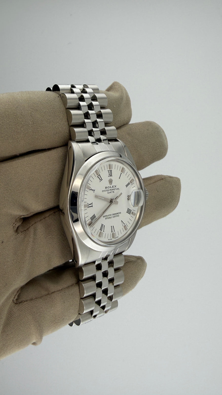 1975 Rolex Oyster Date 34 White Roman Dial 1500 (Watch, RSC & Box) - Image 4