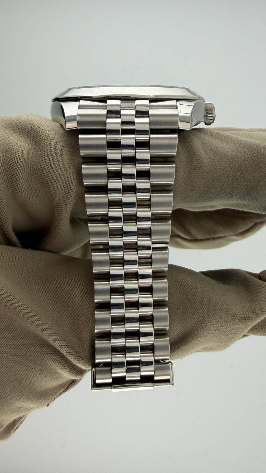 2025 Rolex Datejust 41 Green Stick Dial 126300 (Watch + Card + WT) - Image 8