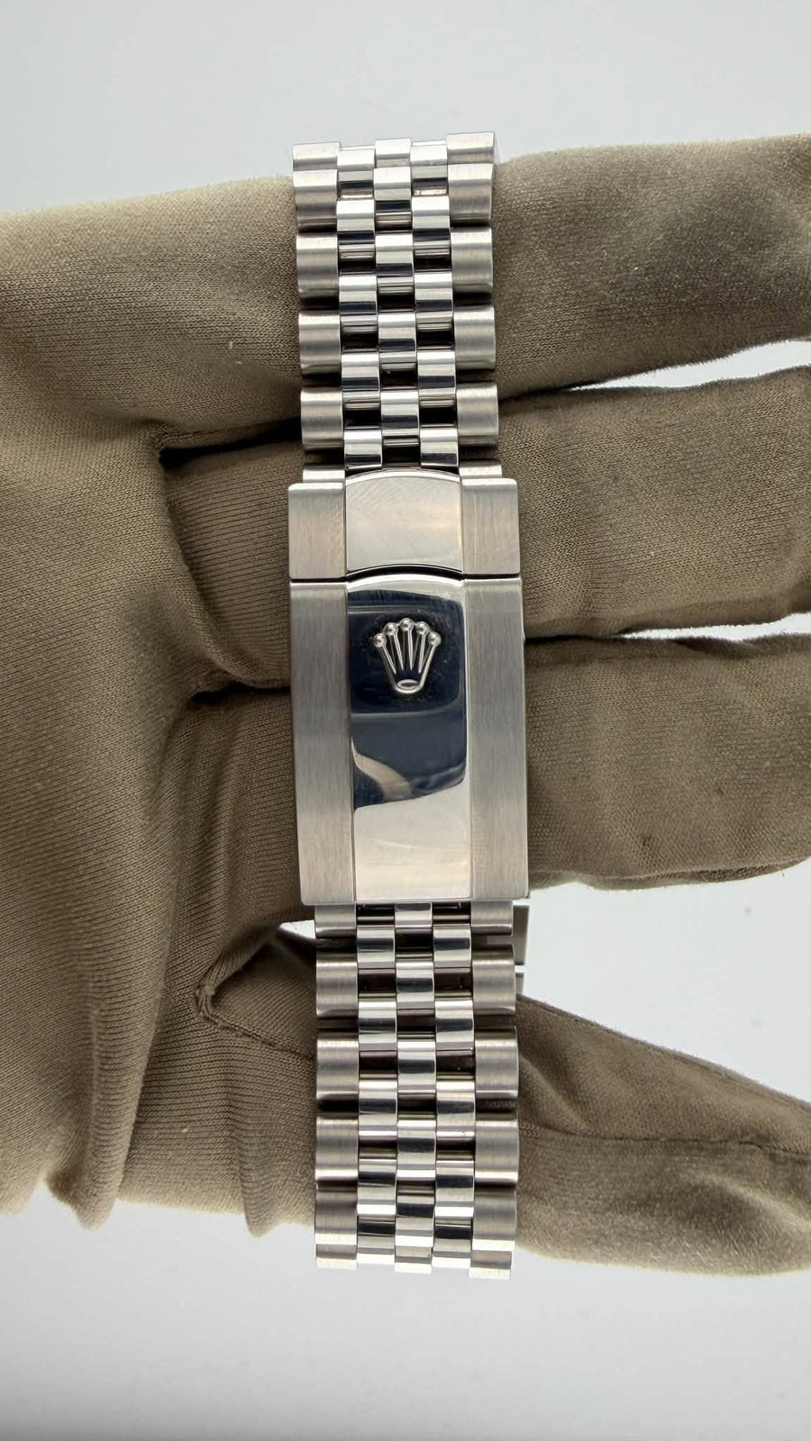 2020 Rolex Datejust Blue Diamond Dial 126334 - Image 6