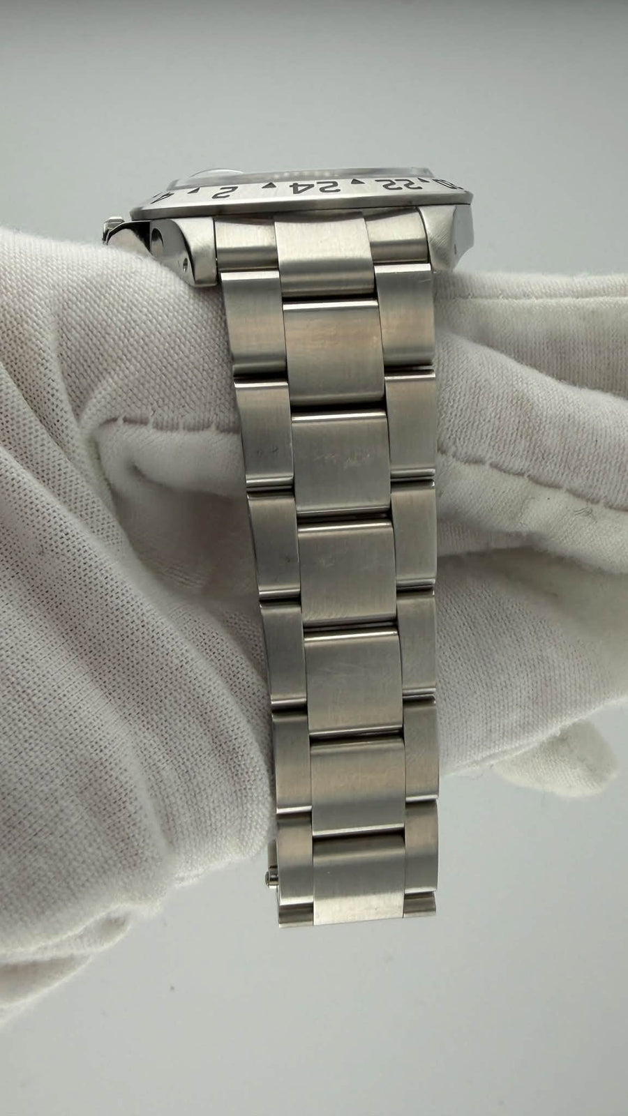 1996 Rolex Explorer II Polar Dial 16570 - Image 9