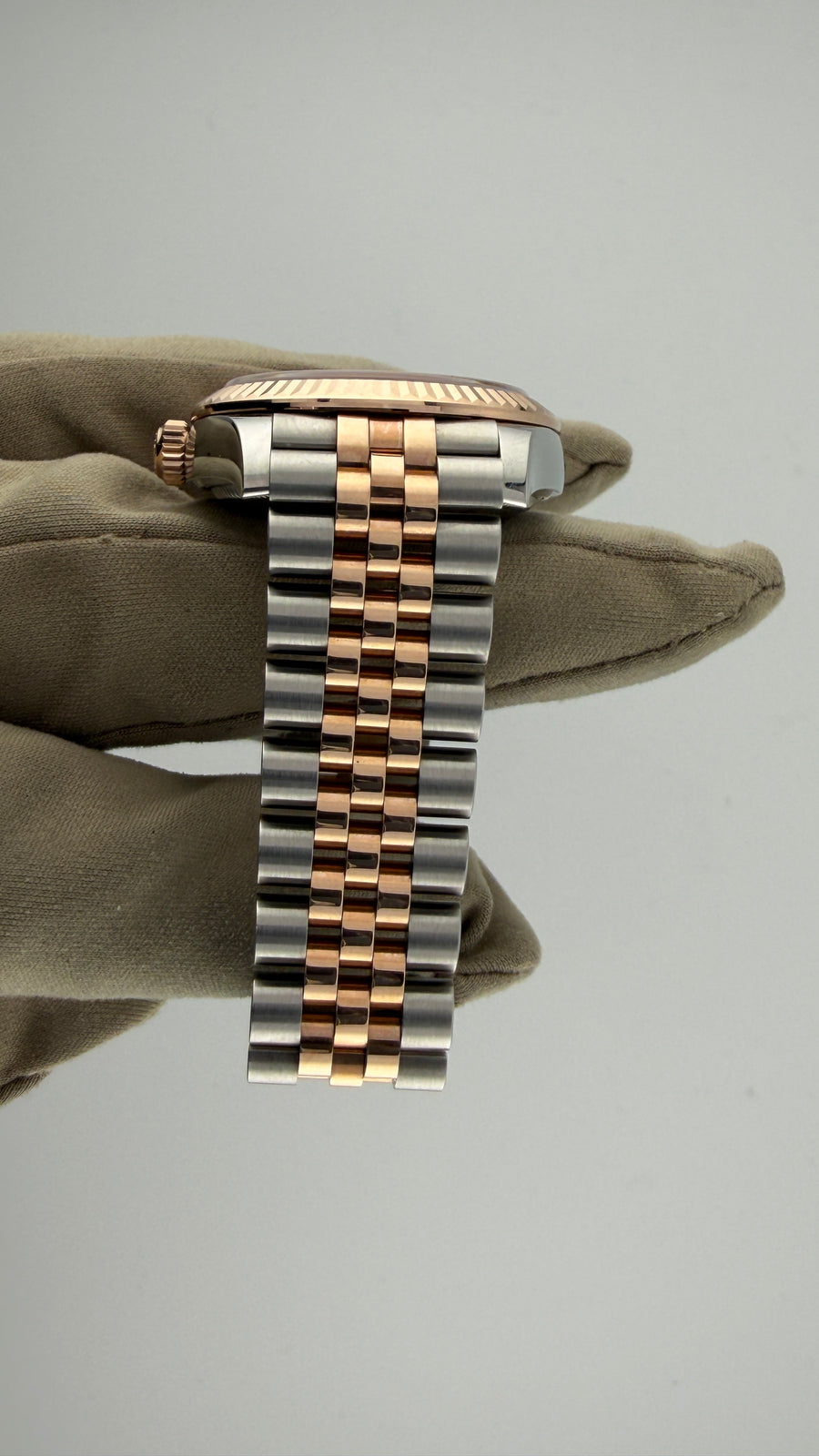 2023 Rolex Date-Just 26 Mother Of Pearl Diamond Dial 278271 (Watch,Box,Card & Booklets) - Image 7