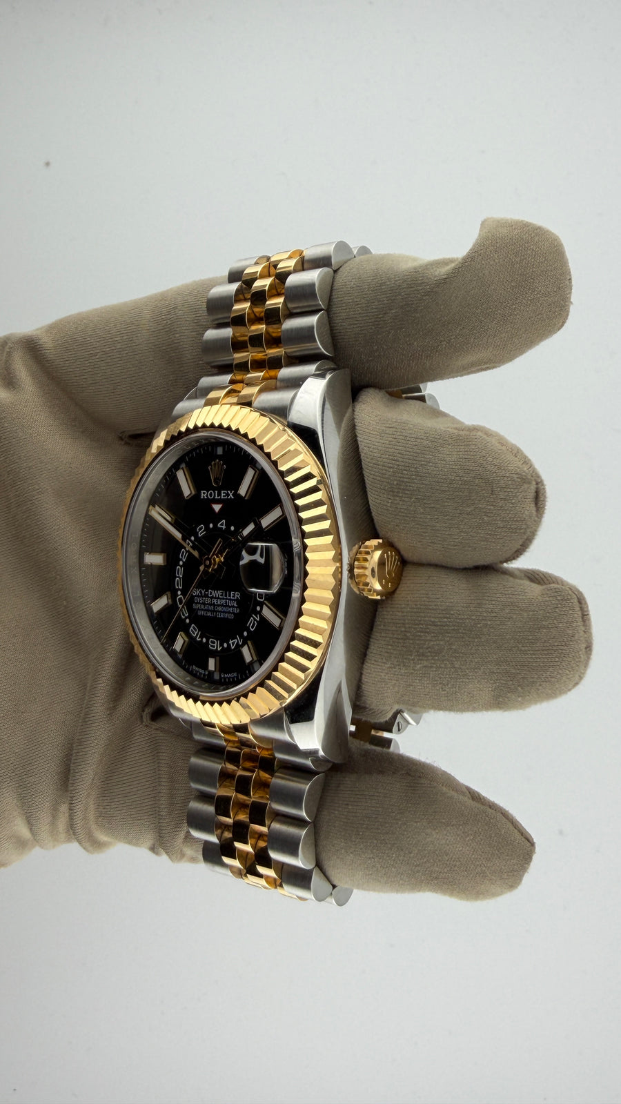 2025 Rolex Sky Dweller Black Dial 336933 (Watch,Card,Box & Booklets) - Image 3