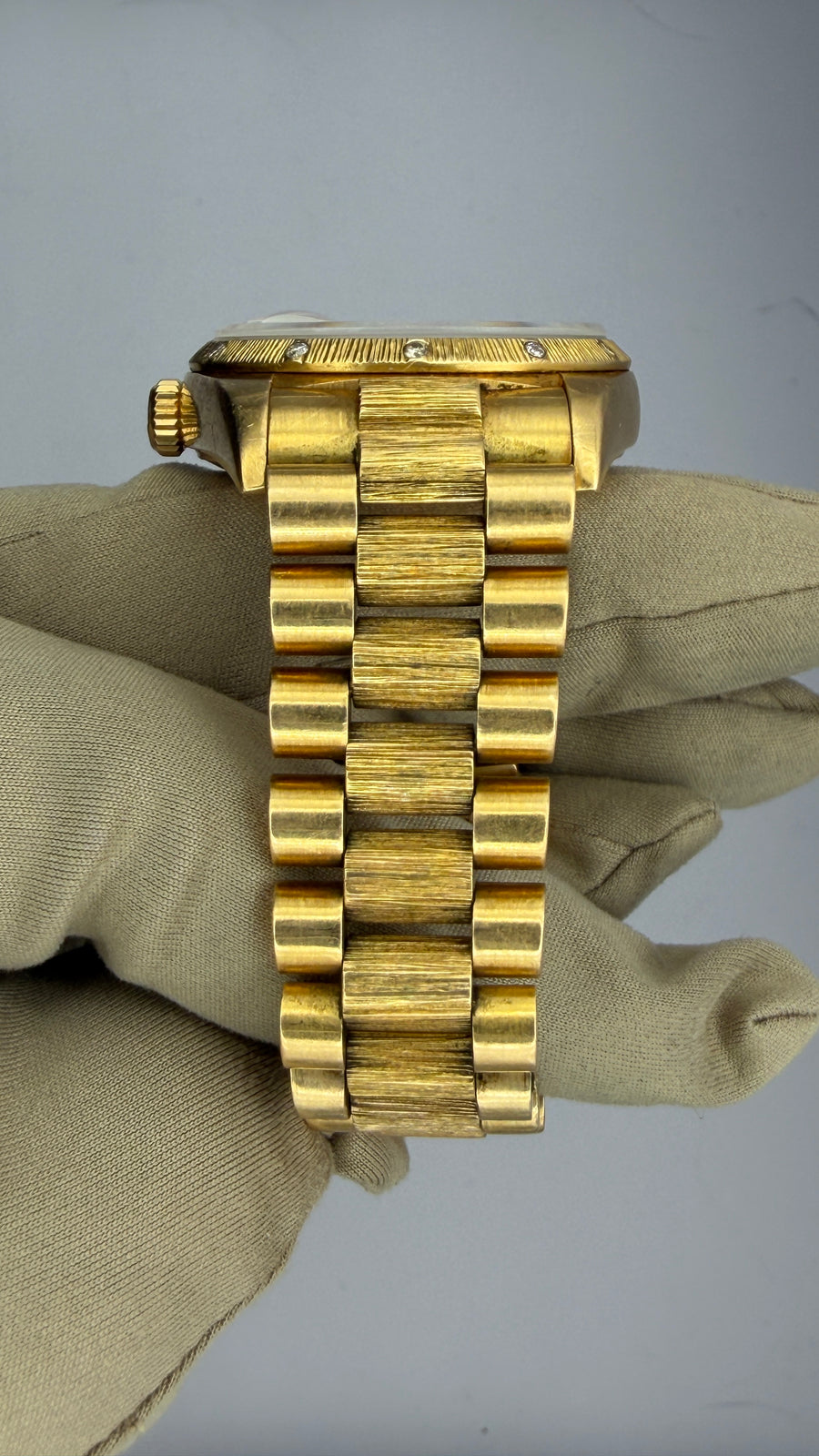 1987 Rolex Day-Date Bark Finish 18078 (Watch & Box) - Image 7