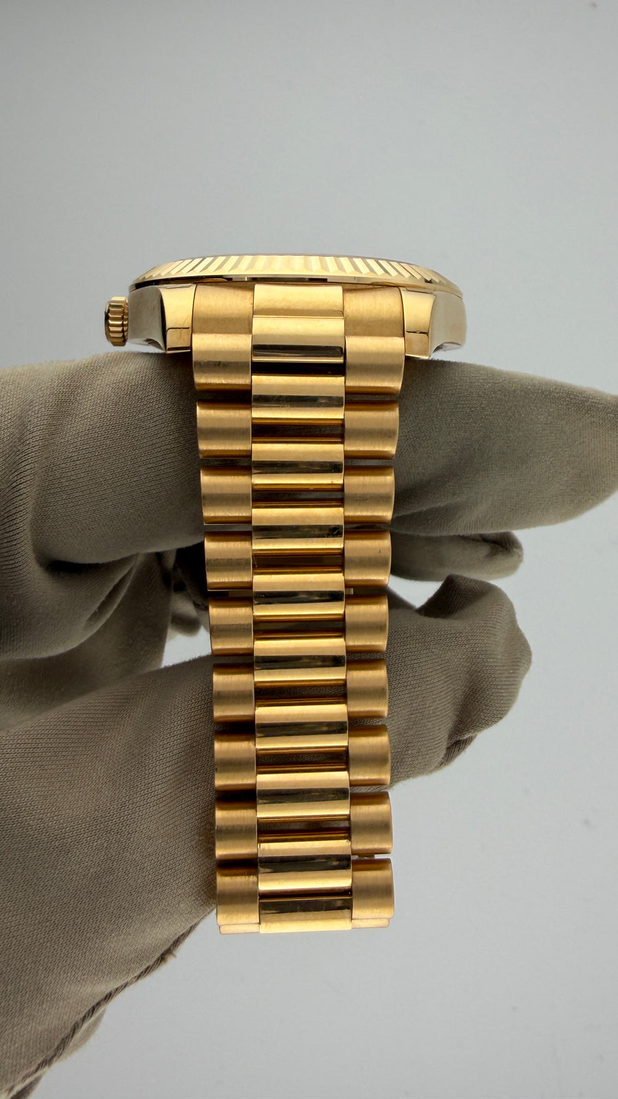 2014 Rolex Day-Date 41 Champagne Diamond Dial 218238 (Watch,Card,Wt,Box & Booklets) - Image 8