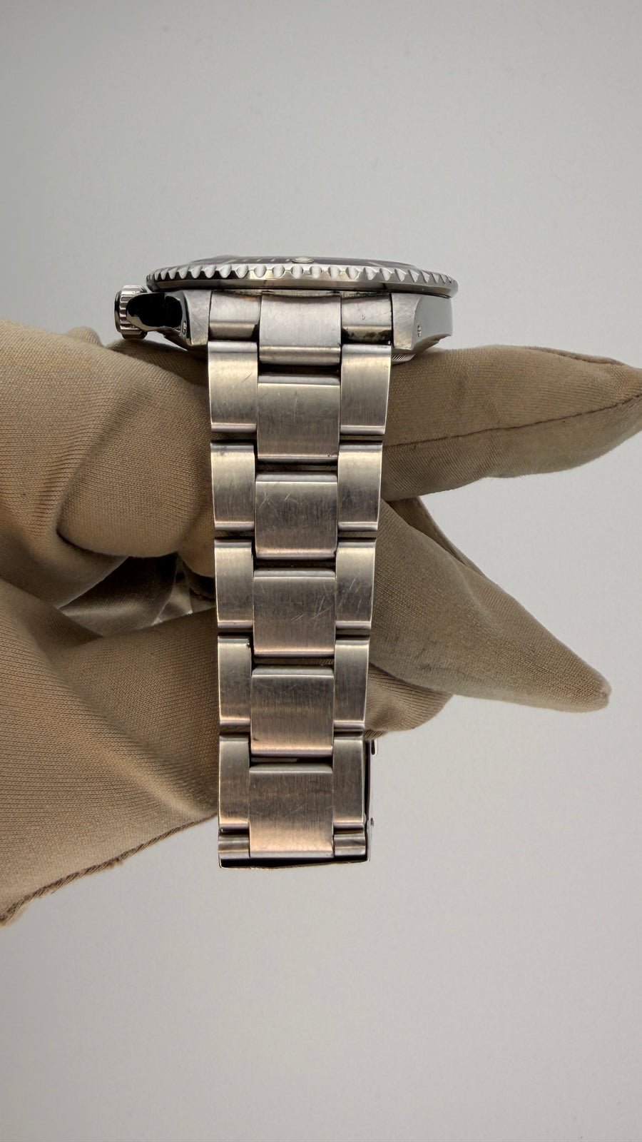 Rolex Submariner Date 16610LN (Watch & Box) - Image 6