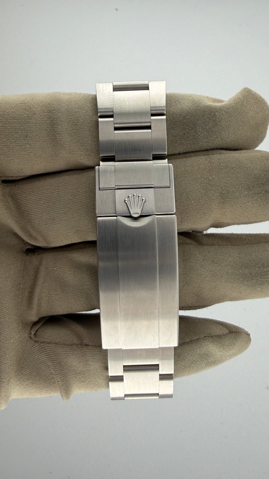 2025 Rolex Submariner Date "Starbucks" Green 126610LV (Watch, Box & Papers) - Image 6