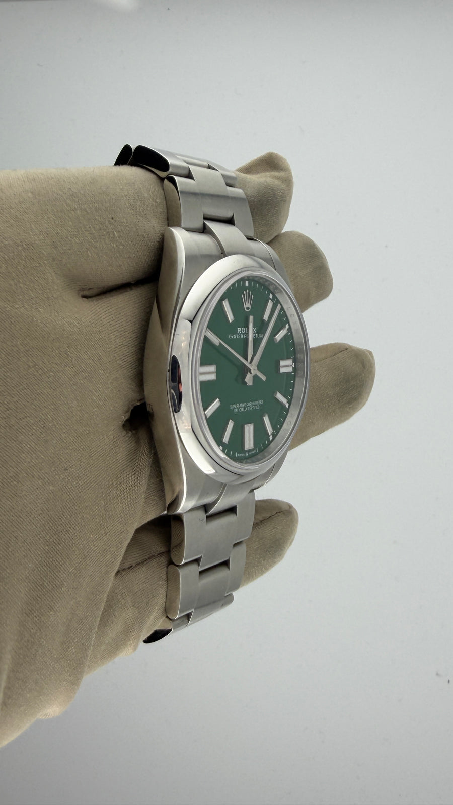 2024 Rolex Oyster Perpetual Green Dial 124300 (Watch, Card, Box & Booklets) - Image 5