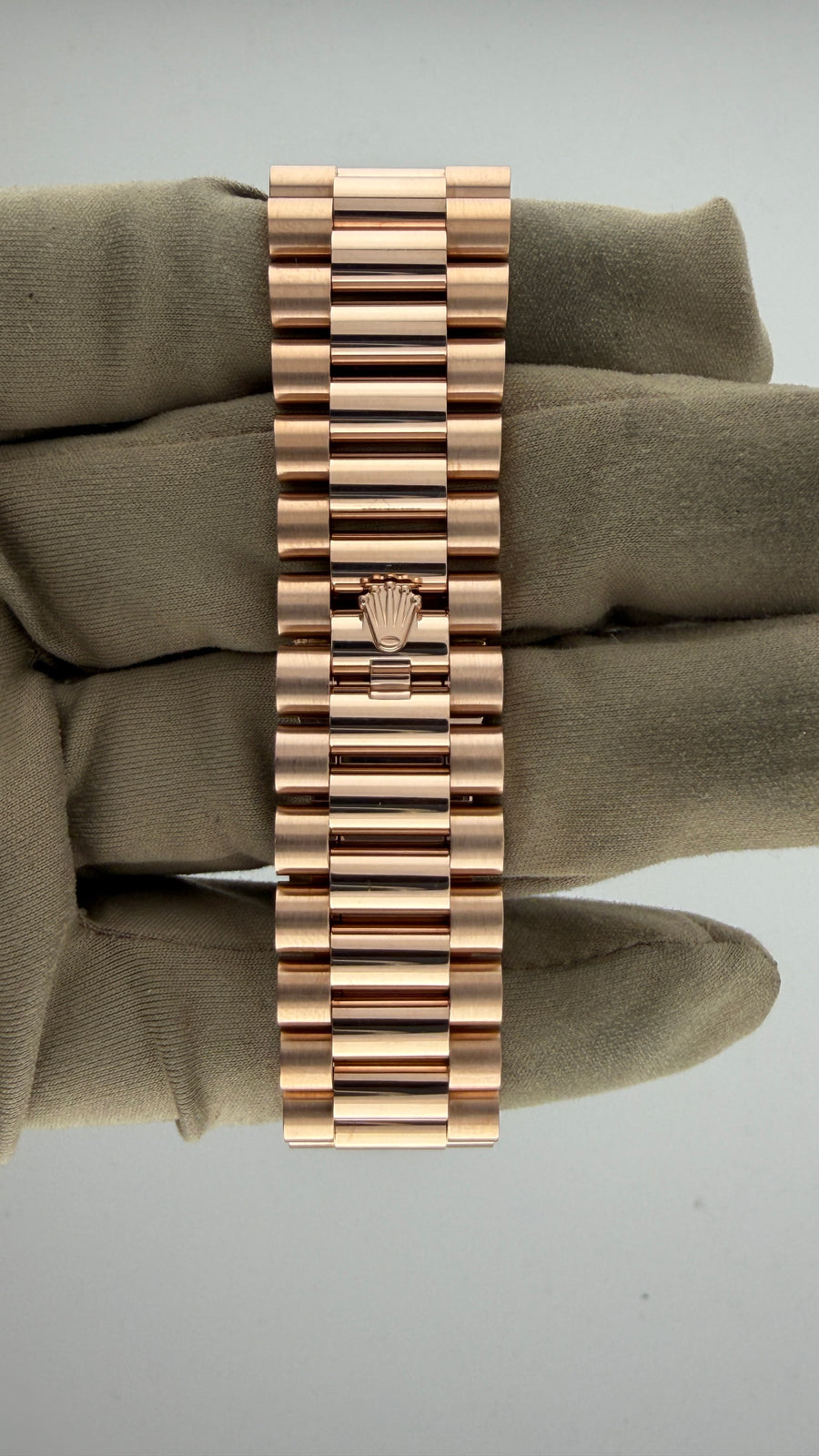2024 Rolex Day-Date 40 Olive Dial 228235 (Watch, Card, WT, Box & Booklets) - Image 5