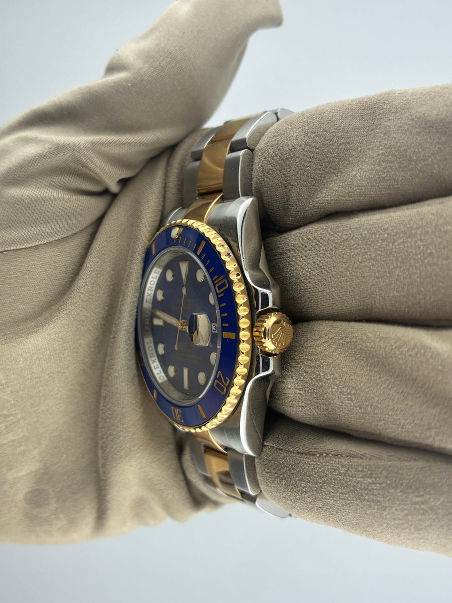 Rolex Submariner Bluessy 116613/116613LB (Watch,Box, & Booklets) - Image 3