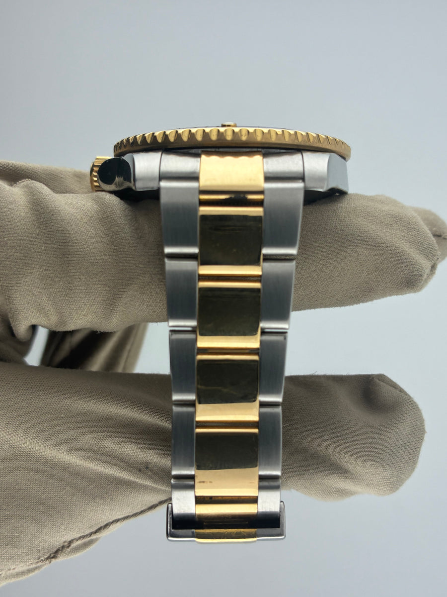 Rolex Submariner Bluessy 116613/116613LB (Watch,Box, & Booklets) - Image 7