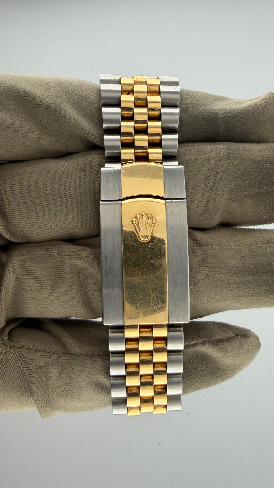2023 New Rolex Datejust 36mm Two-Tone Mother-of-Pearl Diamond Dial Ref. 126233 (Watch, Card) - Image 5