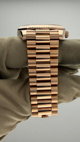 2025 New Rolex Day-Date 40 18k Everose Gold Chocolate Dial Ref. 228235 (Watch, Card, WT) - Thumb 8