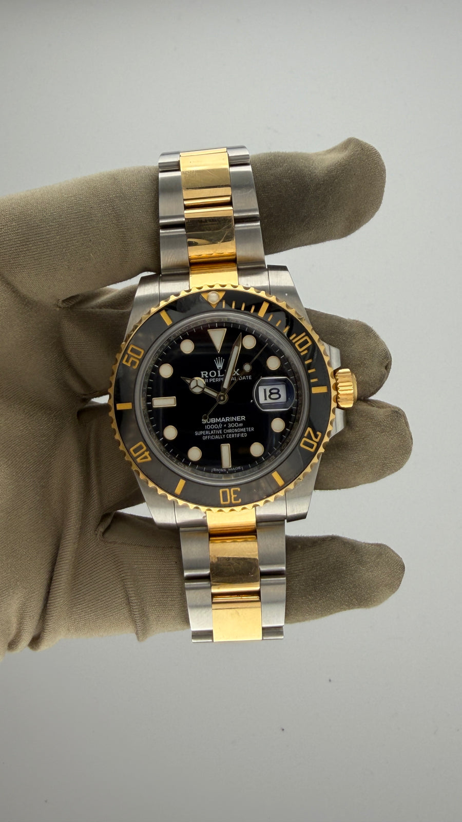 2016 New Rolex Submariner Date 40mm Two-Tone Black Dial Ref. 116613LN (Watch, Card) - Image 4