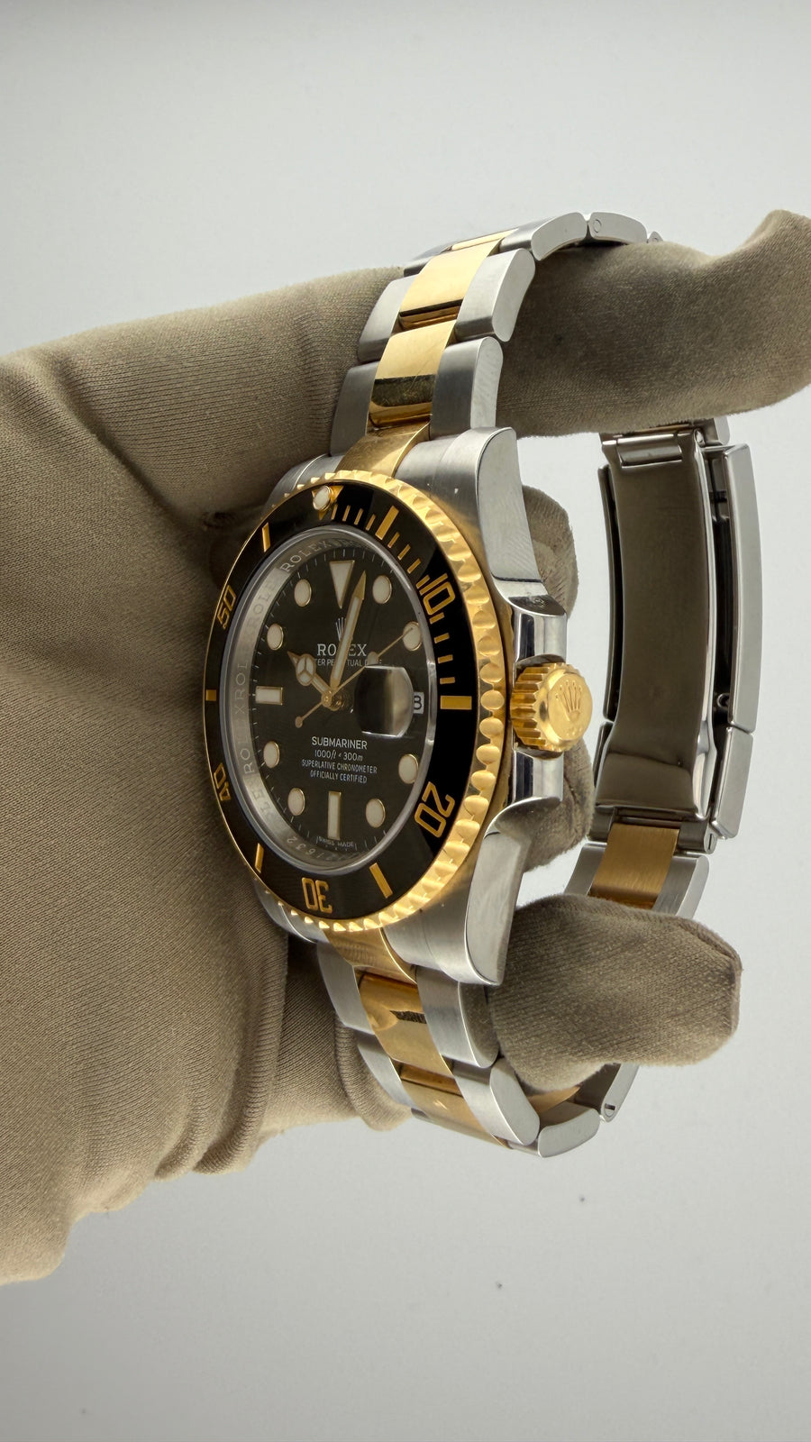 2016 New Rolex Submariner Date 40mm Two-Tone Black Dial Ref. 116613LN (Watch, Card) - Image 7